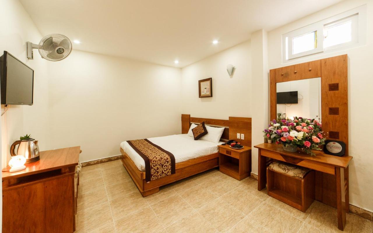 Le Nguyen Hotel Далат Екстер'єр фото